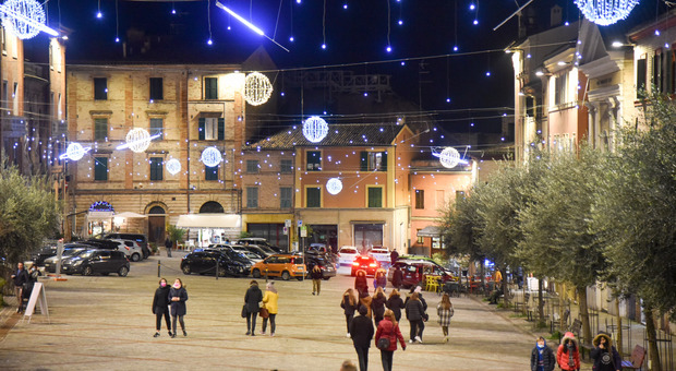 Macerata c’è il via libera alla Ztl per il periodo di Natale: stop auto nei weekend