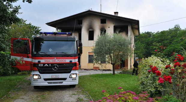 Rogo in cucina: casa bruciata Anziano intossicato in ospedale