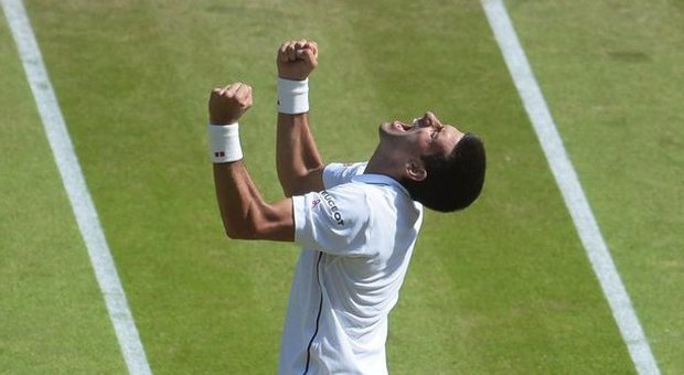 Wimbledon, Djokovic piega Dimitrov, gran finale con Federer