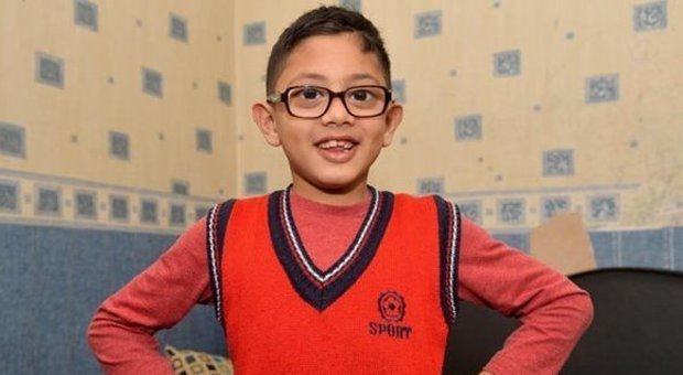 Birmingham, a 6 anni salva mamma e fratellino da una rapina: medaglia al coraggio per il piccolo Muhammed