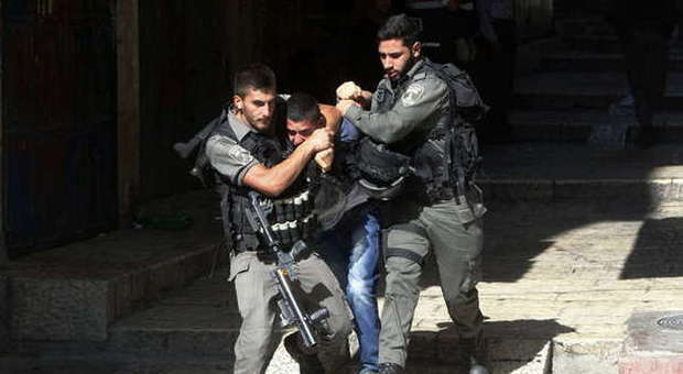 Gerusalemme, la tensione resta alta. A Ramallah palestinese muore in retata esercito