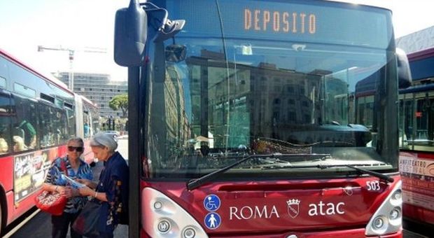 Atac, Mercedes vince gara per Bus ibridi: 100 in strada a Roma nel 2021
