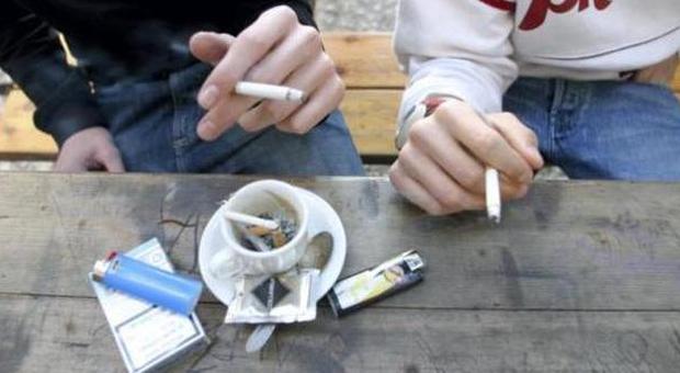 La trappola del fumo scatta presto A 15 anni ci cade già uno su tre