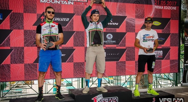 I vincitori della gara nazionale di mountain bike sul Vesuvio