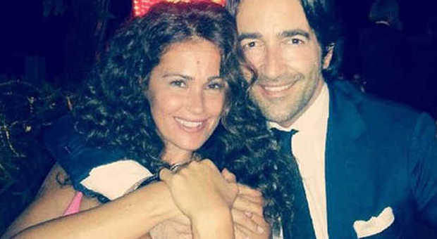 Samantha De Grenet torna con l'ex Luca Barbato: «Ci è venuta un'idea, ci sposiamo!»