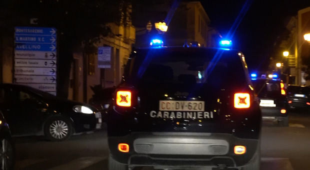 Presi in Irpinia a bordo di uno scooter rubato a Firenze, due giovani nei guai