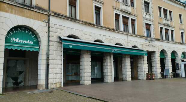 Manin, da storico caffè a pizzeria: trattativa in corso sul bar simbolo della città (chiuso e in vendita) e affitto dimezzato