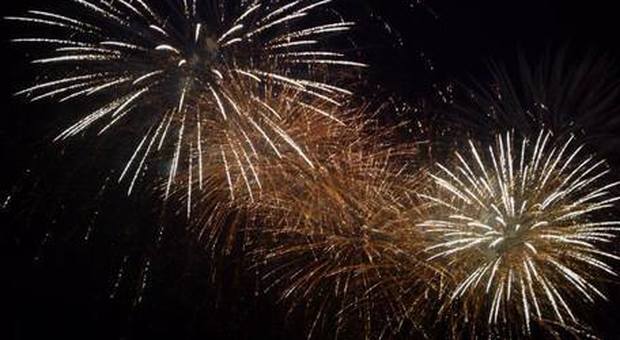 Capodanno, botti e fuochi d'artificio vietati a Roma: la Raggi firma l'ordinanza