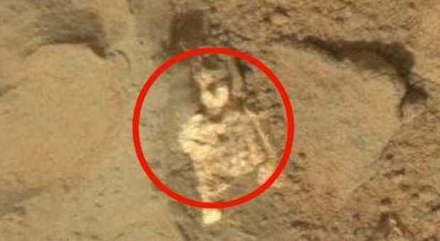 Uno scheletro di un bambino su Marte: ecco le misteriose foto della Nasa -Guarda