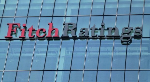 Fitch abbassa il rating dell'Italia a “BBB”, outlook stabile