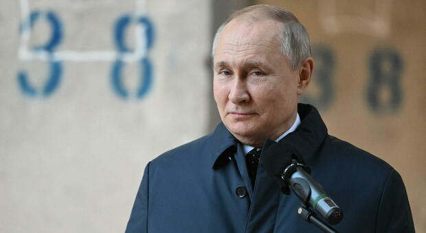 Putin: gli oligarchi, la piazza e il silenzio di Lavrov. Le ore più difficili del capo del Cremlino