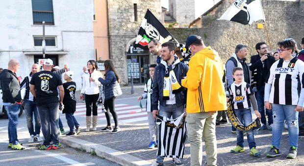 La festa dei tifosi della Juventus