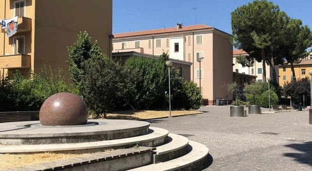 Terni, "Quella piazza della Pace" raccontata da Claudio Carnieri: un restauro che si intreccia con la storia della città