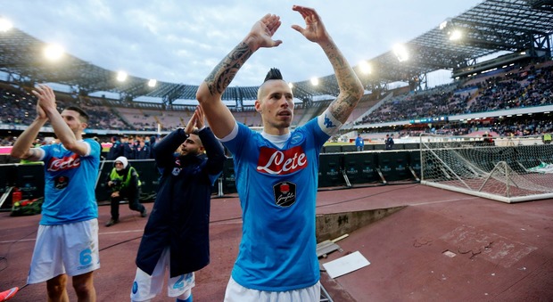 Napoli, Hamsik guida l'assalto alla Juve: lo slovacco è il sogno proibito dei bianconeri