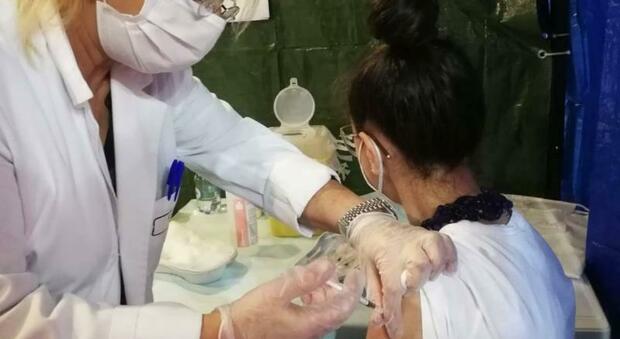 Vaccini, in Puglia sale la percentuale tra i giovanissimi. A Bari vaccinato l'88%, a Foggia l'83