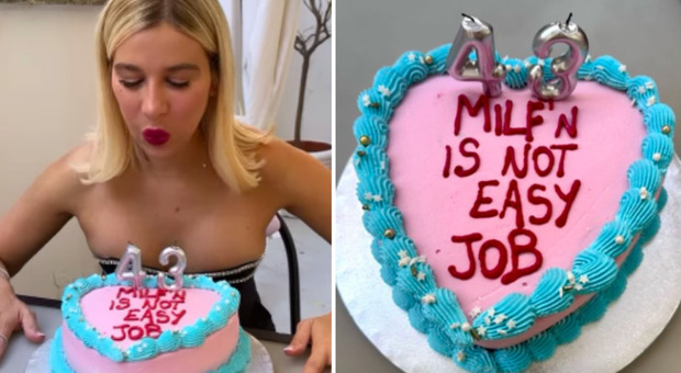 Clizia Incorvaia compie 43 anni: la torta di compleanno è tutta da ridere