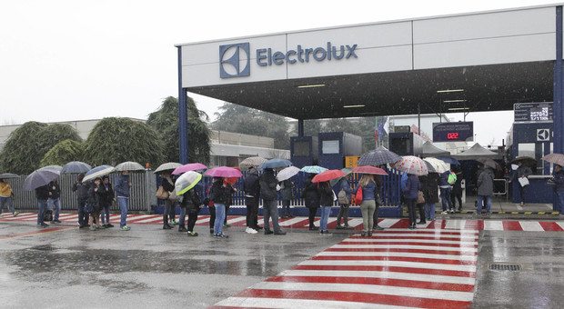 Electrolux, lo stabilimento di Susegana pronto a ripartire da lunedì su base volontaria