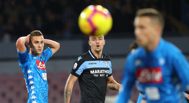 Quattro legni, è record Napoli: primo per pali e traverse in Serie A