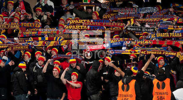 Sparta Praga, consigli ai tifosi: «A Napoli senza oggetti di valore. Evitate Forcella e Quartieri»