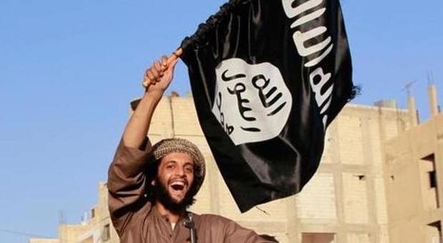 Isis, la nuova minaccia: "Isseremo la bandiera nera sul Vaticano"