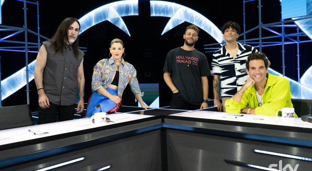 X Factor 2021, seconda puntata: una sorpresa per i giudici
