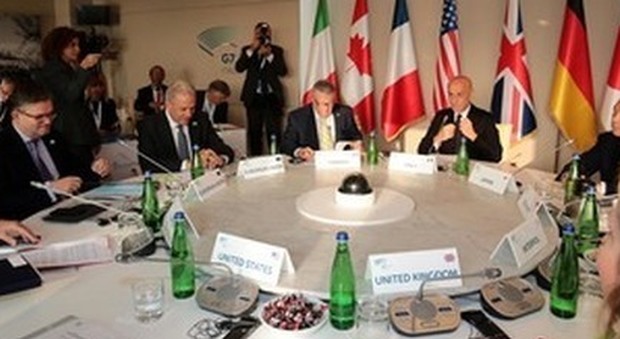 G7 a Ischia, Minniti: «Nata intesa governi-provider contro terrorismo»