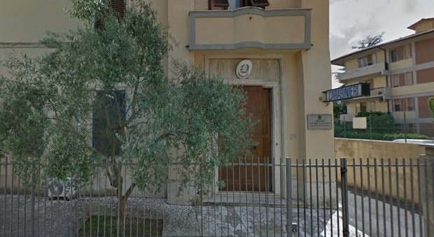 La caserma dei carabinieri a via Aretina (Google Maps)
