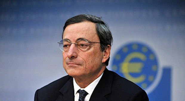 Draghi: «Crescita prosegue, ma restano rischi di ribasso»