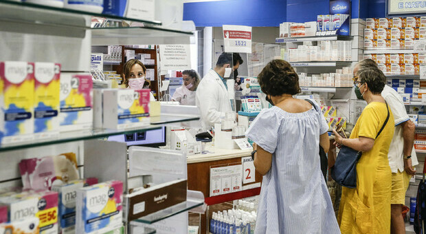 Farmaci, consumi in calo di antibiotici, Fans e prime terapie causa Covid tra gli over 65: rapporto Aifa