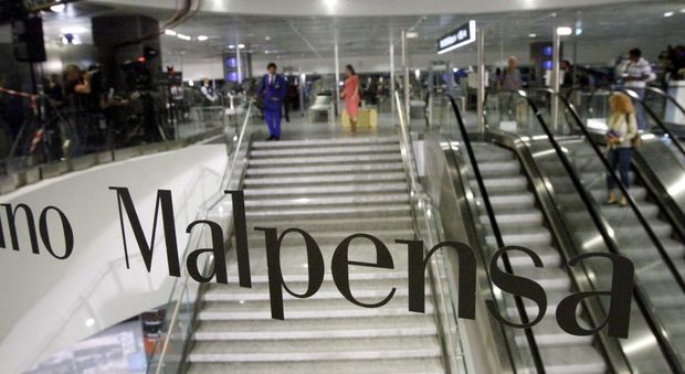 L'Orchestra della Scala suona a Malpensa: l'opera va in scena tra i check in dell'aeroporto
