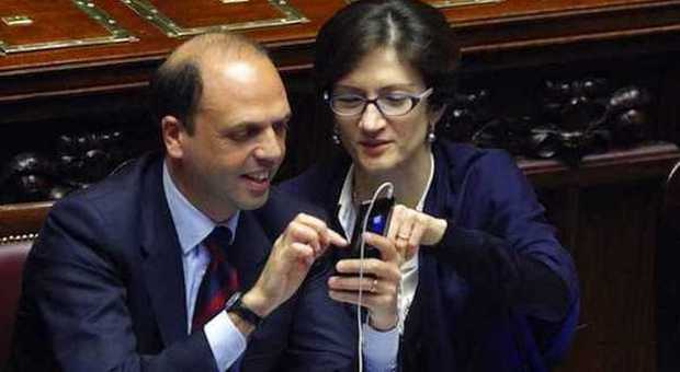 Addio telefono gratis ai parlamentari: i rimborsi calano da 4.000 a 1.200 euro