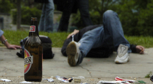 Ubriachezza molesta, 24enne non potrà più mettere piede nei bar del centro per tre anni