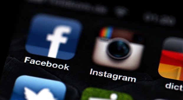 Facebook e Instagram down, il social network va offline: accesso impossibile.