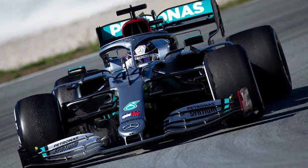 Formula 1, la Fia cambia i regolamenti: Das Mercedes vietato dal 2021
