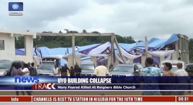Nigeria, crolla il tetto di una chiesa
