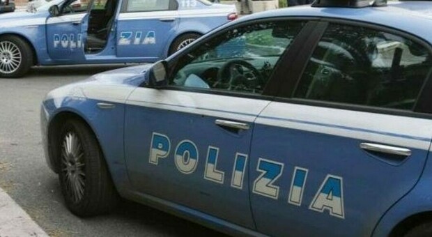 Roma, noleggiano auto per derubare anziani indifesi: arrestato 33enne. Si cercano complici