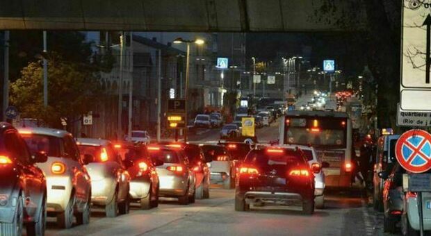 Ancona, l'assessore Zinni deciso: «Ora basta caos in centro. Tre mosse anti-traffico poi via le auto con la Ztl»