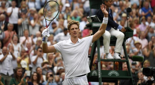 Wimbledon, match da record: Anderson finalista, batte Isner dopo 6 ore e 35 minuti (26-24 al quinto set)