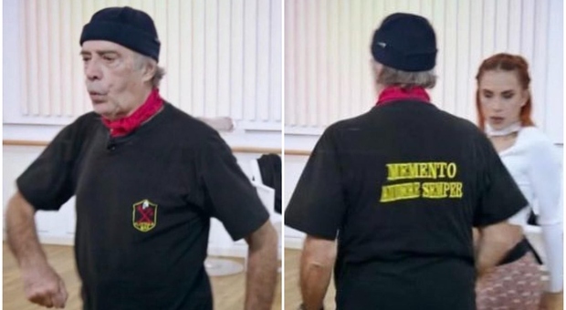Montesano e la maglietta della X Mas, l'avvocato: «Simbolo rispettato da tutti i vertici delle forze armate»