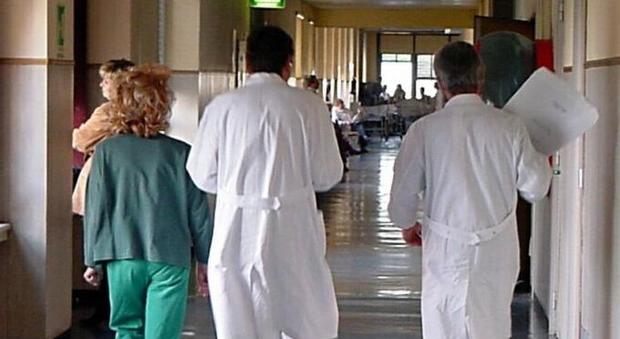 Reggio Calabria, quattro medici arrestati e sei sospesi