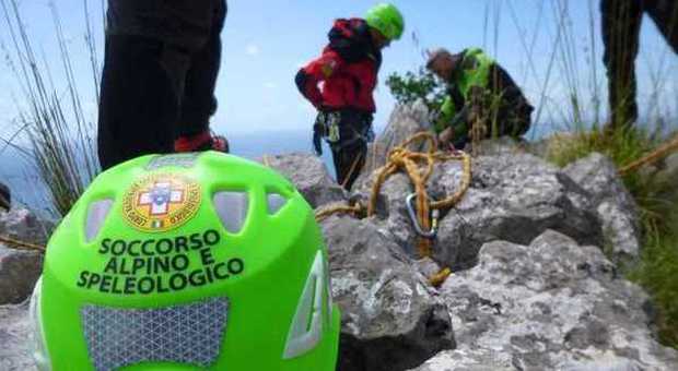 Latina, si perde con la mountain bike sui monti sopra Terracina: salvato dal Soccorso alpino