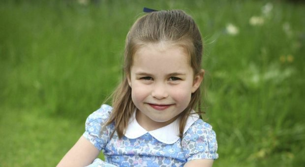 La principessina Charlotte compie 4 anni, le foto della royal family per il compleanno