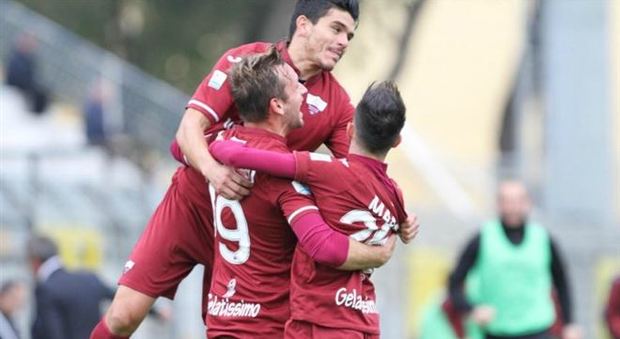 Trapani - Lecce: il big match finisce 1 a 1 / Tabellini e classifica