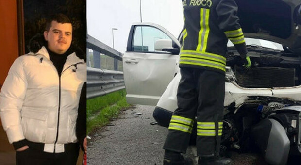 Motociclista di 20 anni catapultato nella corsia opposta: travolto e ucciso da un'auto. Traffico in tilt