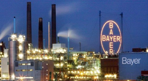 Bayer si compra Monsanto, megafusione da 66 miliardi di dollari