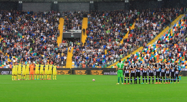 Le formazioni prima della partita Udinese-Chievo
