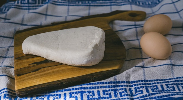 Prodotti contaminati richiamati dal Ministero: formaggio Puzzone di Moena e uova I marchi (Foto di summa da Pixabay)