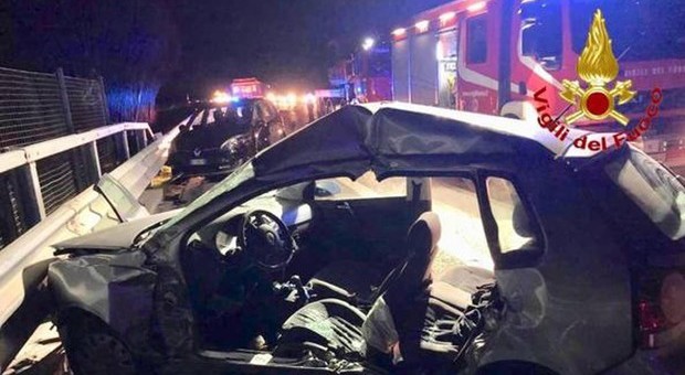 Auto tamponata da Tir: morta la madre, feriti due bambini