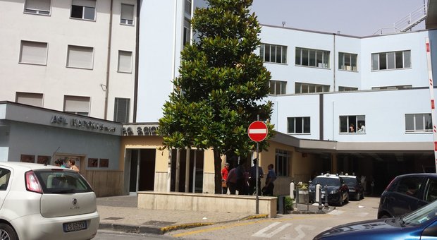 Cardiologia a Frattamaggiore, sospesa la chiusura del reparto