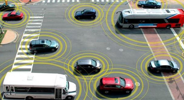 Le cosiddette 'talking car', o più in generale auto intelligenti, un'innovazione che secondo gli esperti potrebbe ridurre addirittura dell'80% il numero di incidenti stradali.